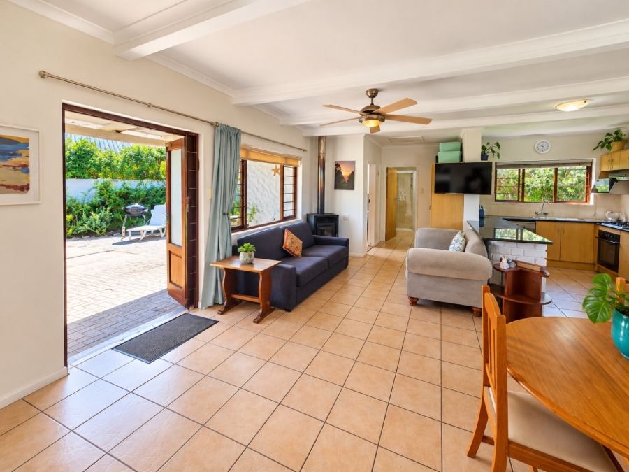 2 Bedroom Property for Sale in The Island Western Cape